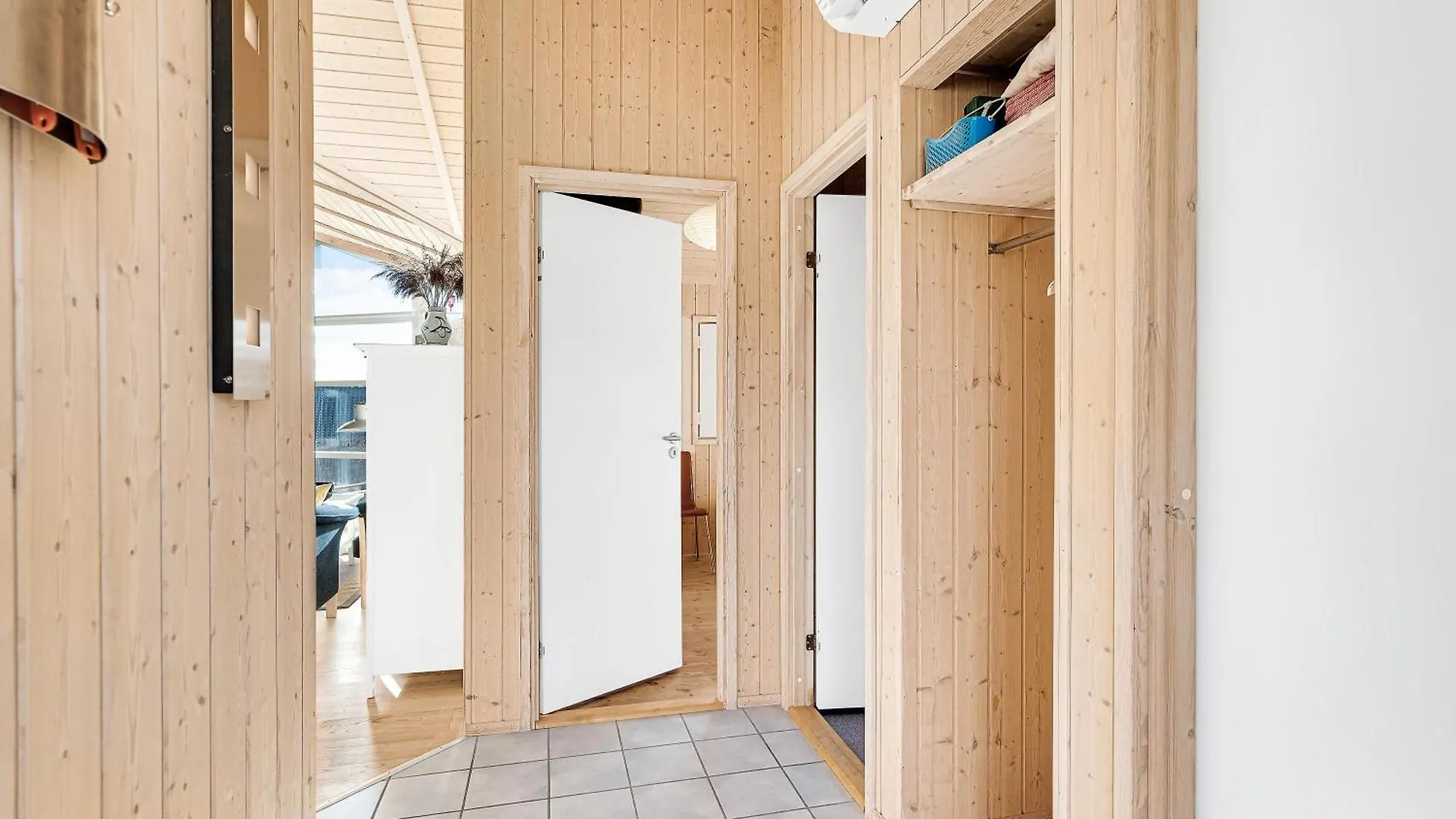 Beautiful Holiday Home With A View Of Ebeltoft Bay,