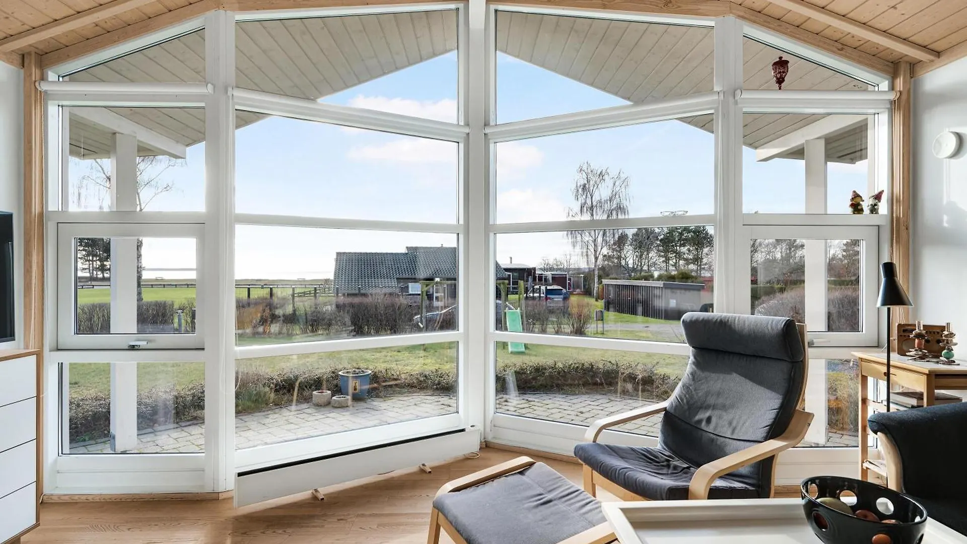 Beautiful Holiday Home With A View Of Ebeltoft Bay,