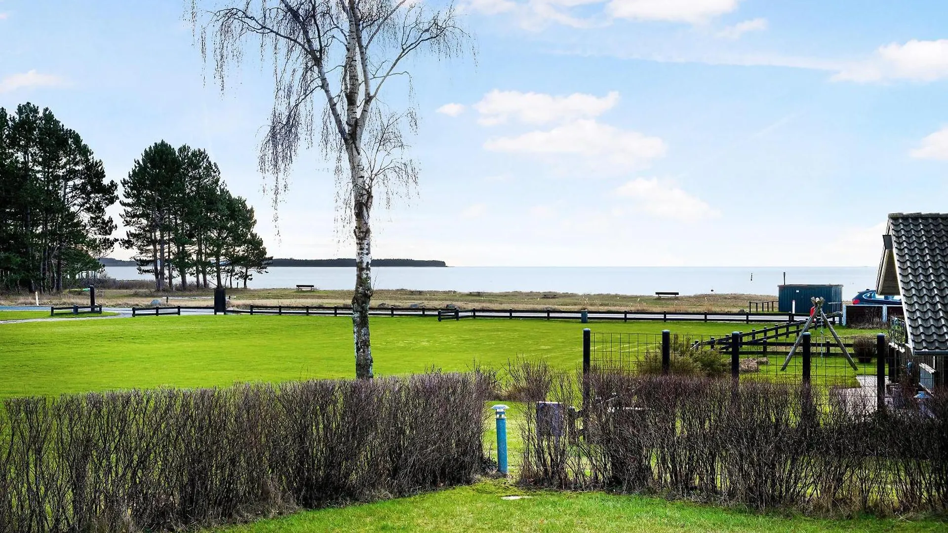 Beautiful Holiday Home With A View Of Ebeltoft Bay,